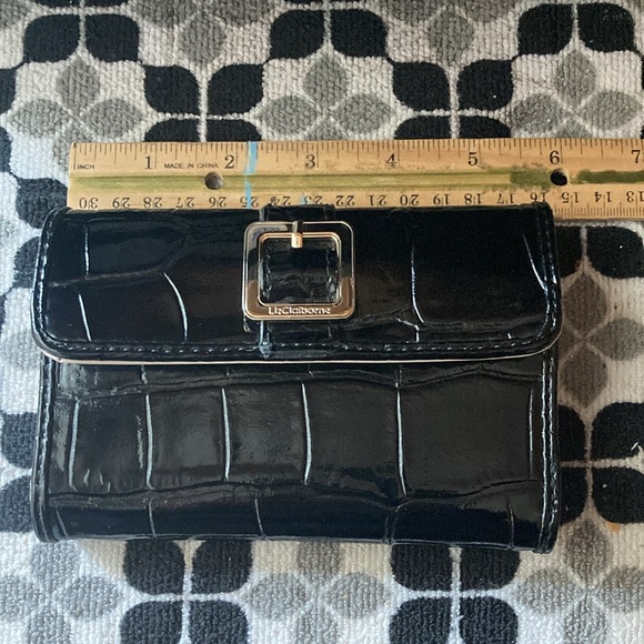 NWOT Liz Claiborne wallet black patent leather style - Picture 5 of 6